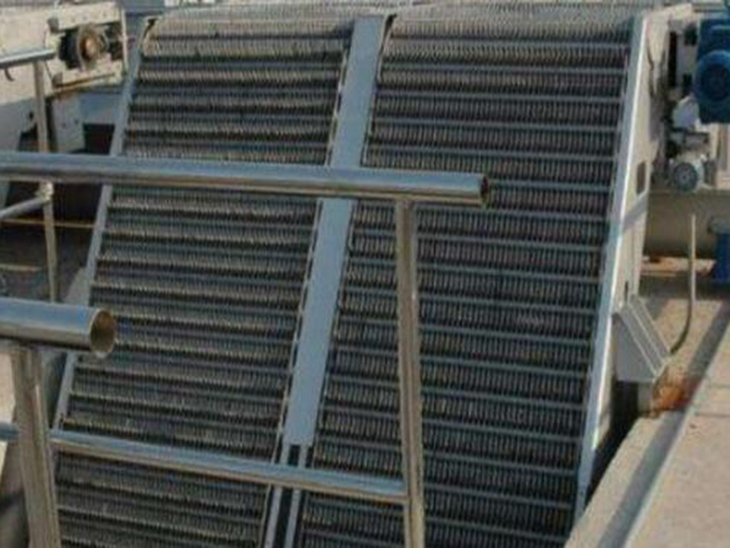 多曲面攪拌機(jī)的用途和葉輪設(shè)計(jì)